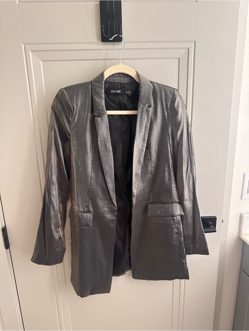 DO+BE Shimmery Silver Open-Front Blazer